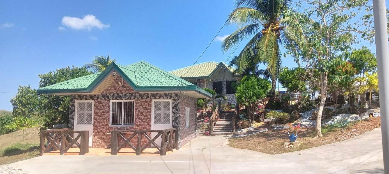 Michaels Homestay - Farm Villa Nr Patar Beach & Bolinao Falls Екстериор снимка