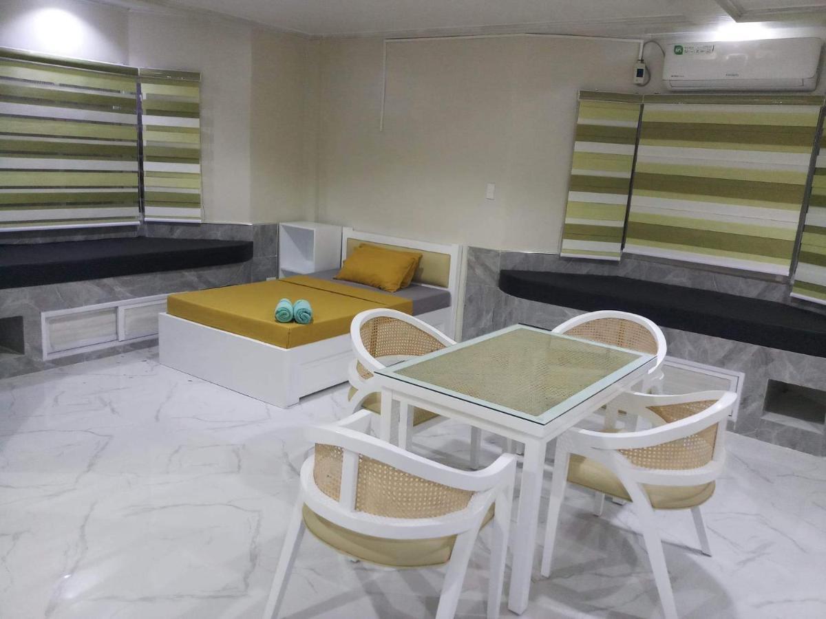 Michaels Homestay - Farm Villa Nr Patar Beach & Bolinao Falls Екстериор снимка